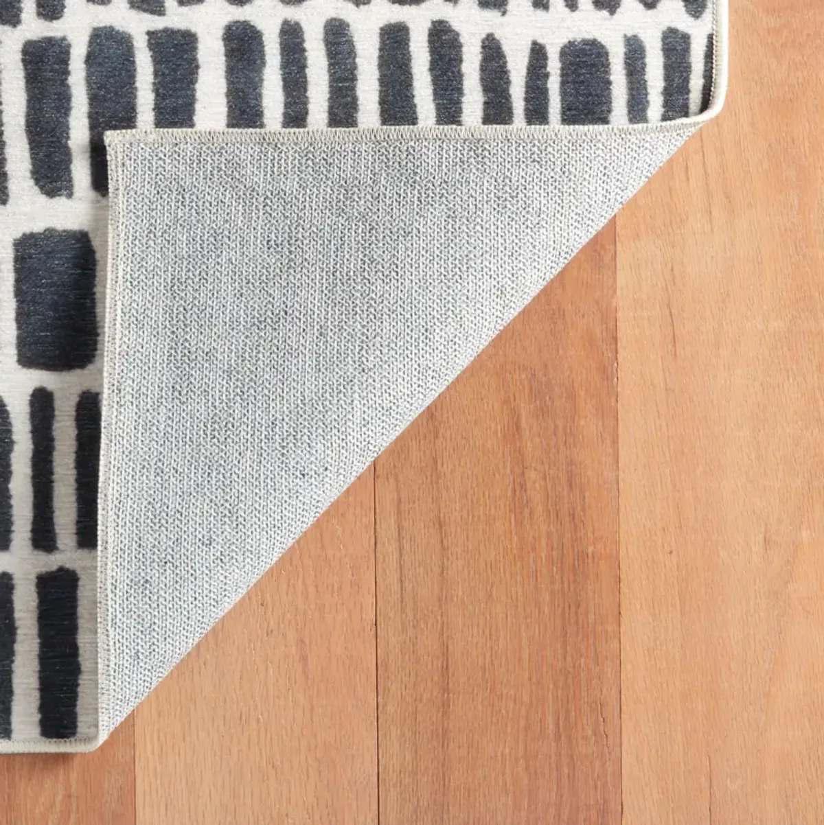 Roark Machine Washable Rug