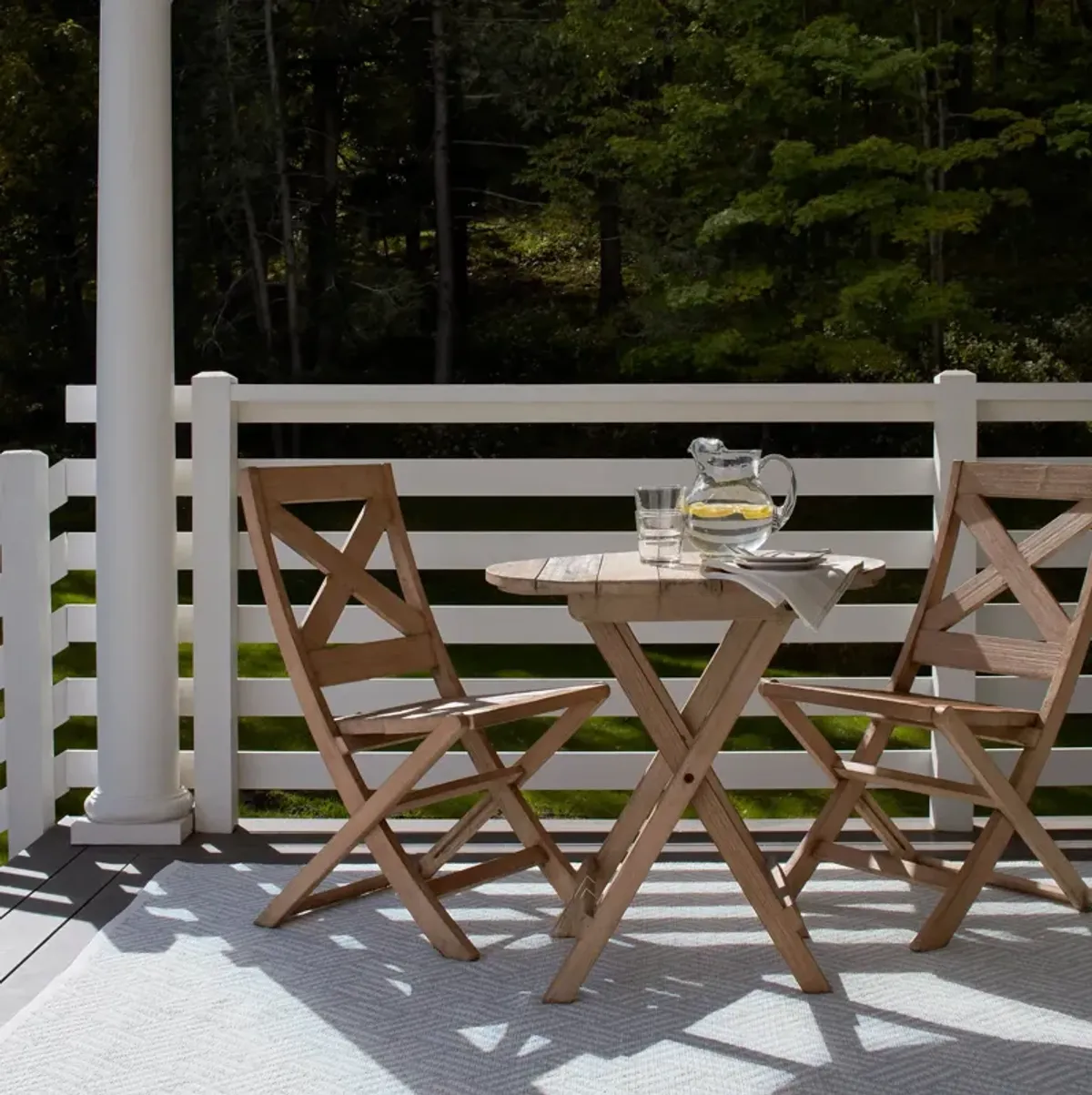 Crisscross Handwoven Indoor/Outdoor Rug