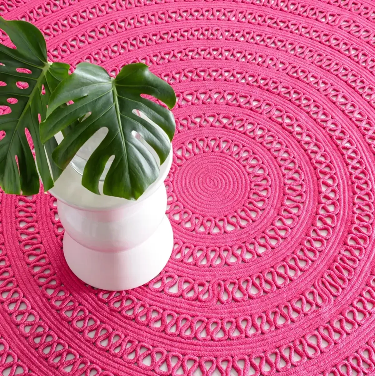 Bowline Handwoven Indoor/Outdoor Round Rug