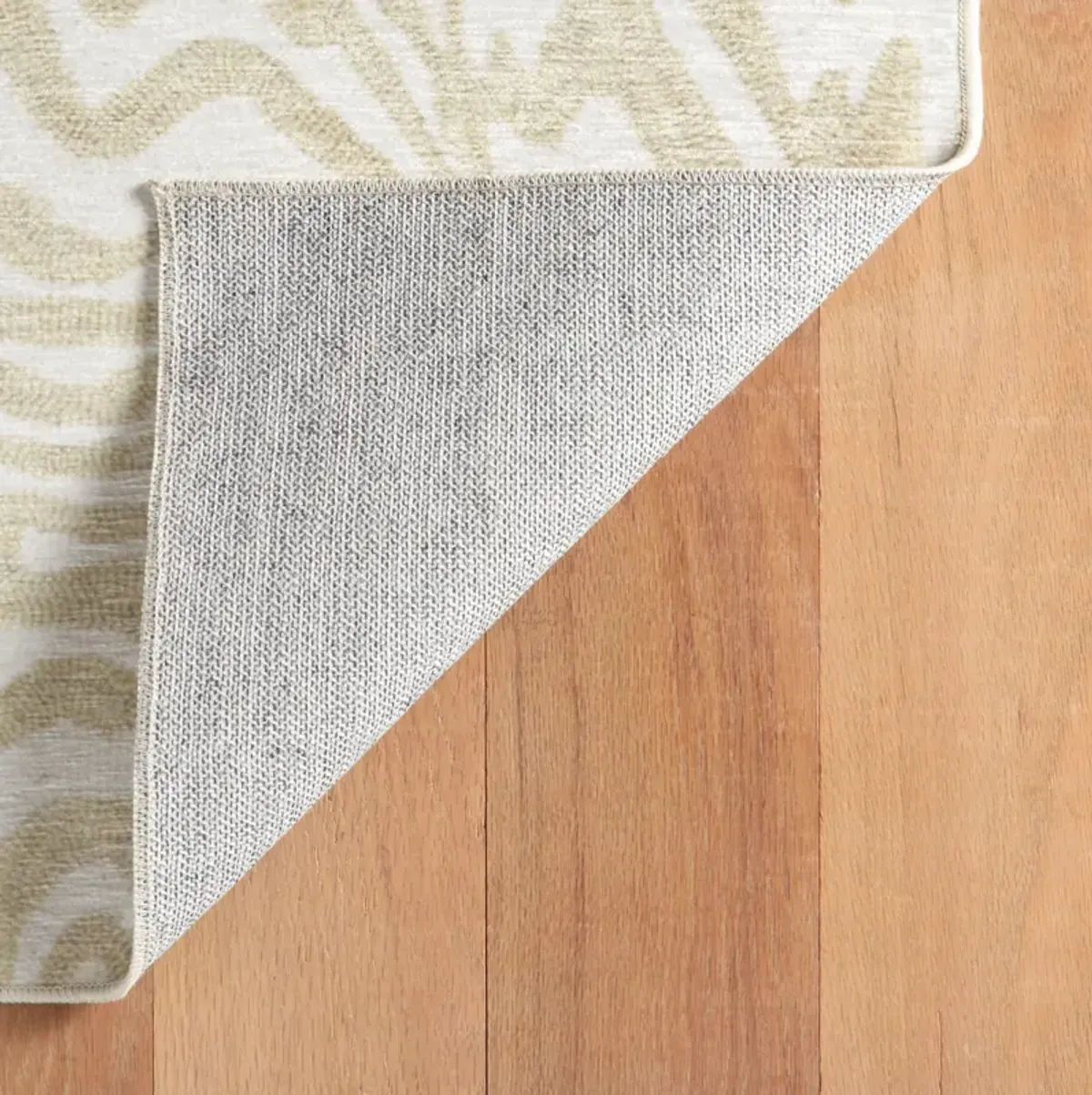 Amber Machine Washable Rug