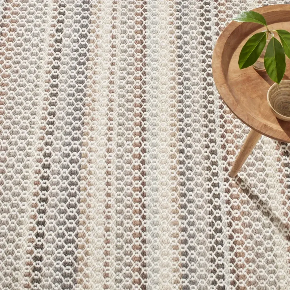 Poppy Handwoven Wool Rug