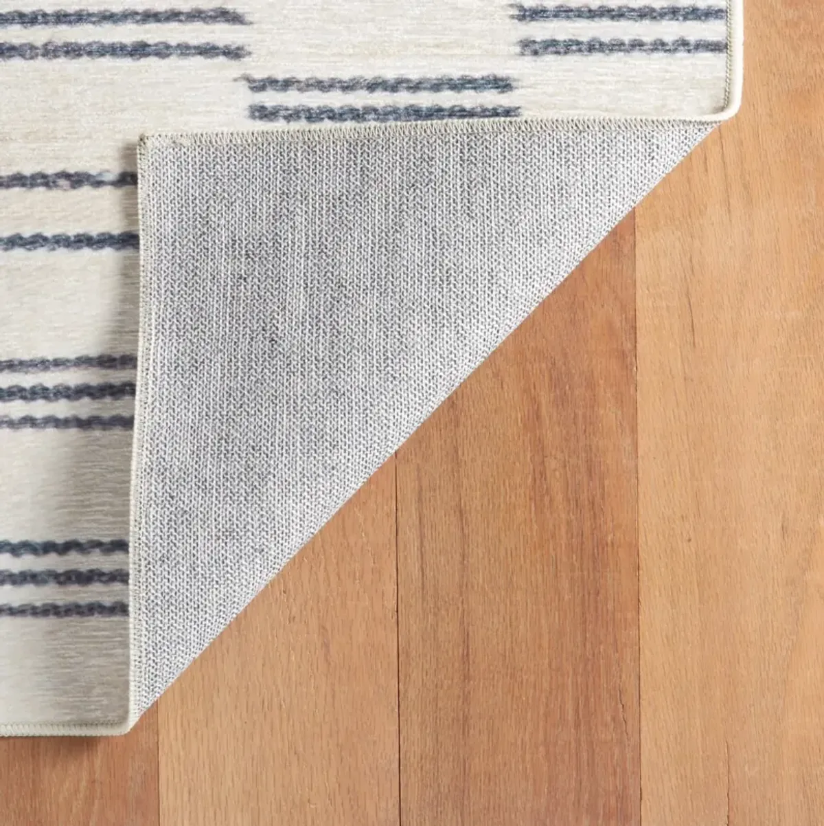 Leni Machine Washable Rug