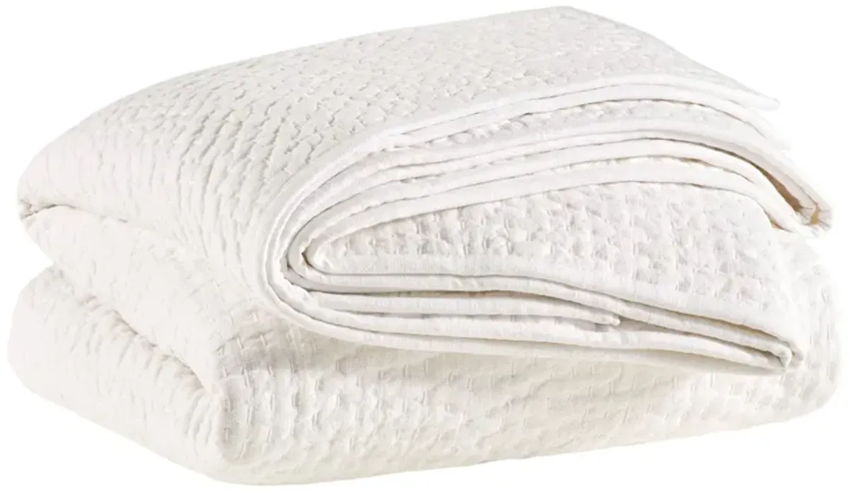 Seychelles Dove White Quilt