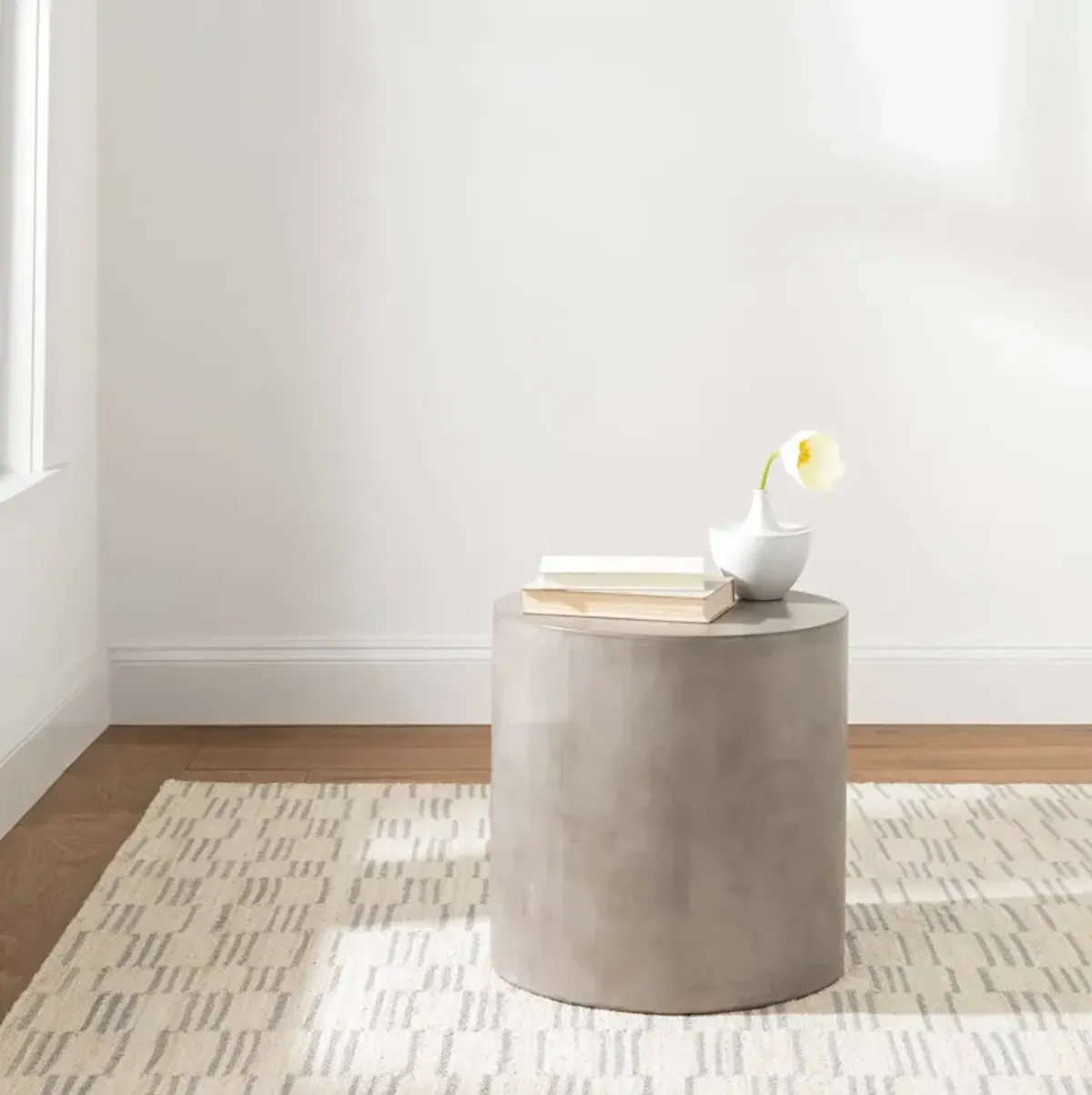 Leni Handwoven Jute Rug