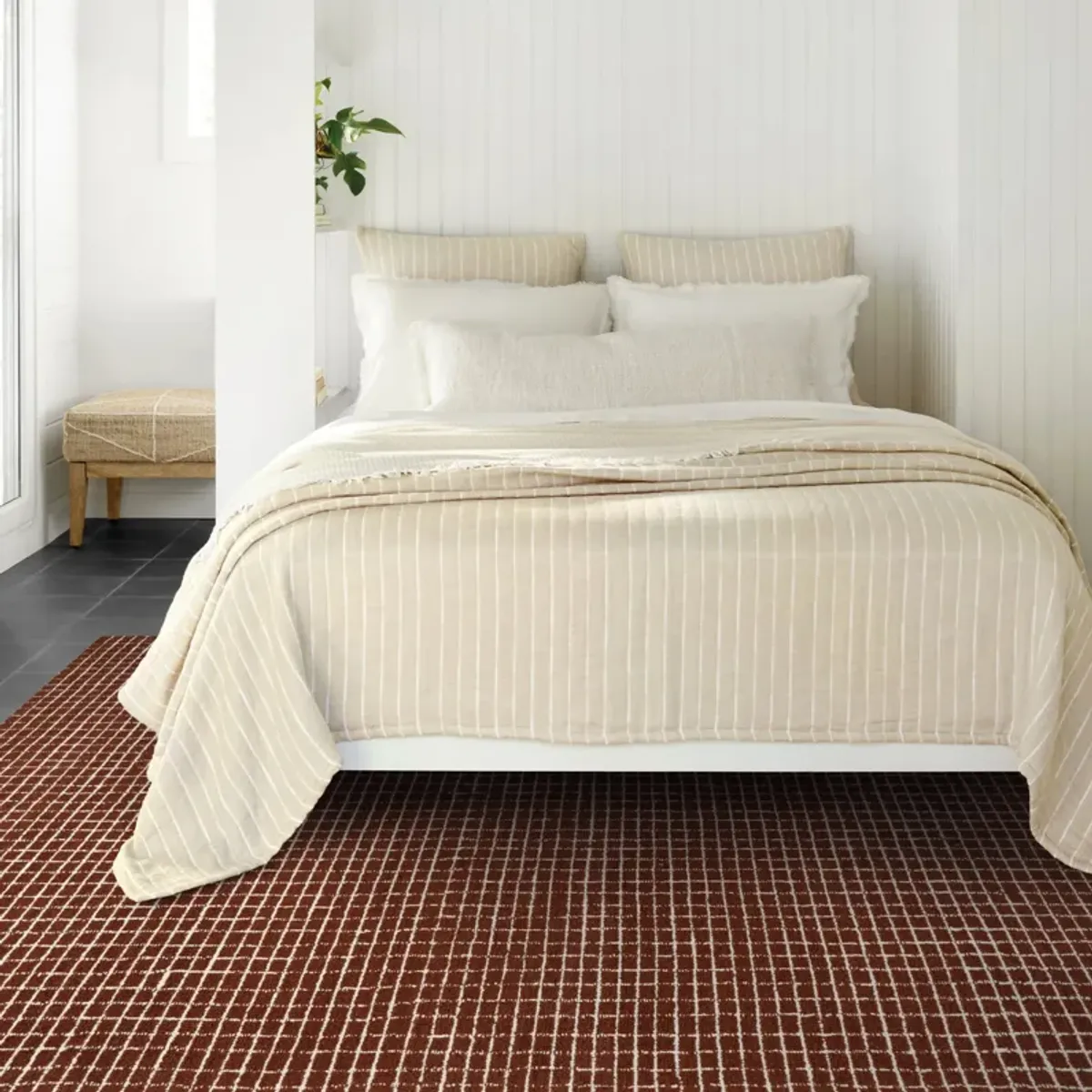 Clayborne Hand Tufted Wool Rug