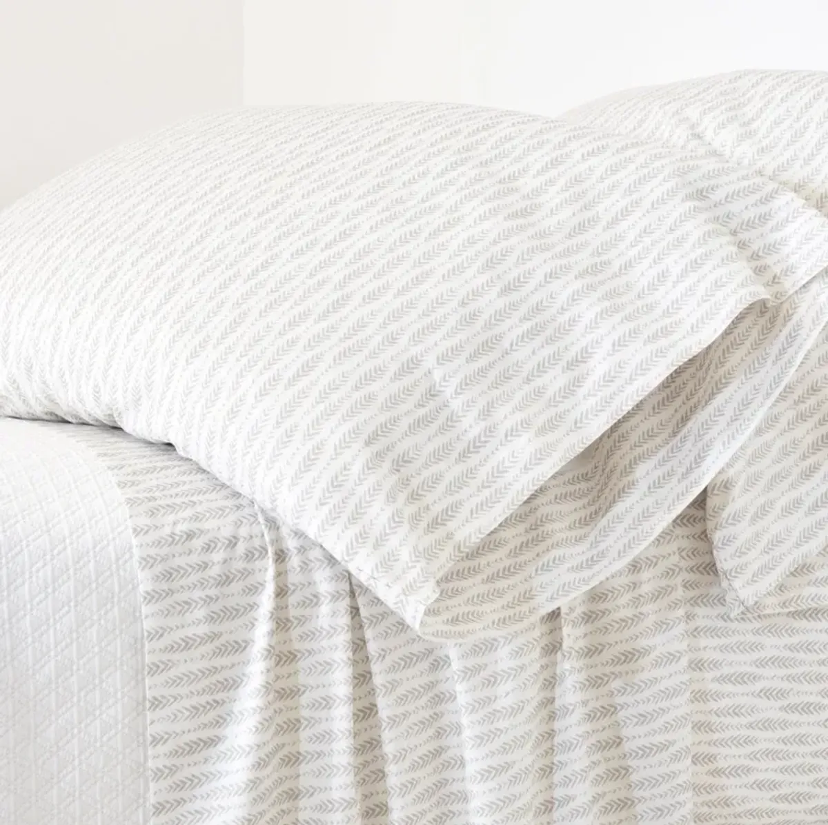 Feather Ogee Sheet Set
