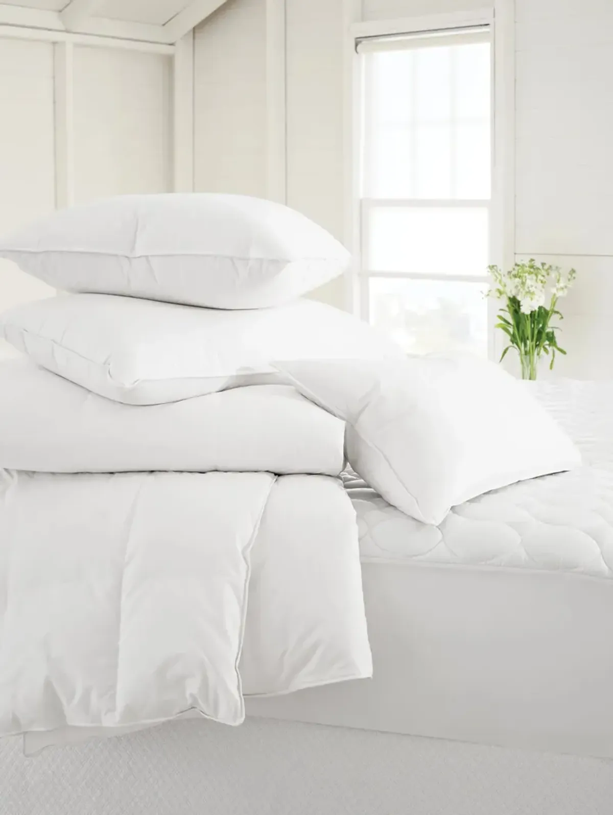 Mantra Down Alternative Pillow Insert