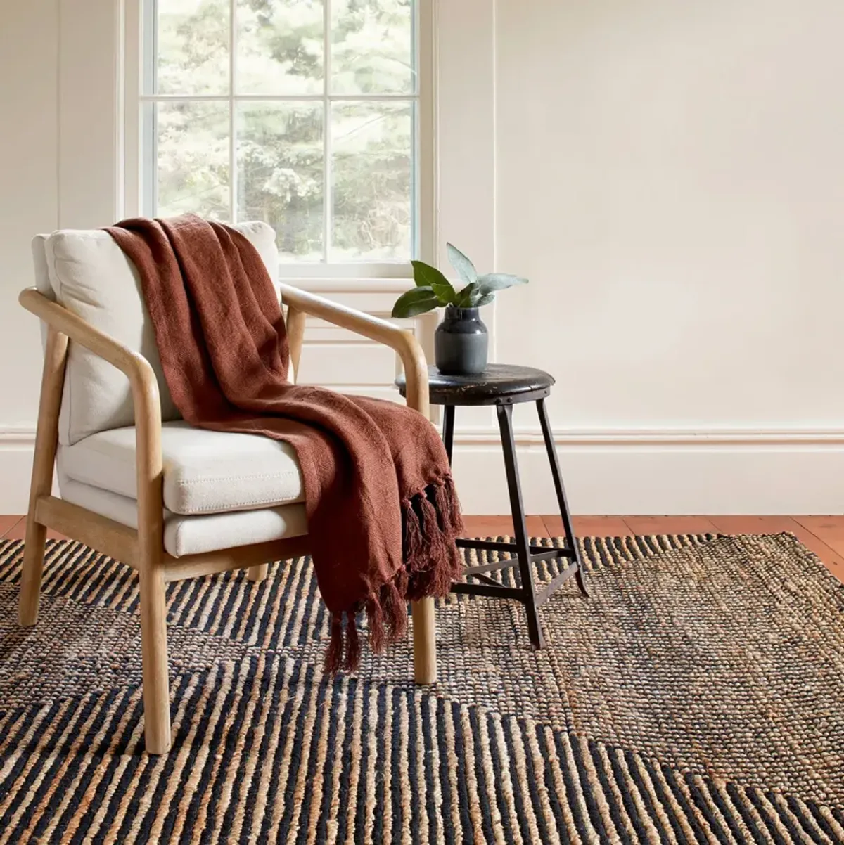 Kelan Handwoven Jute Rug