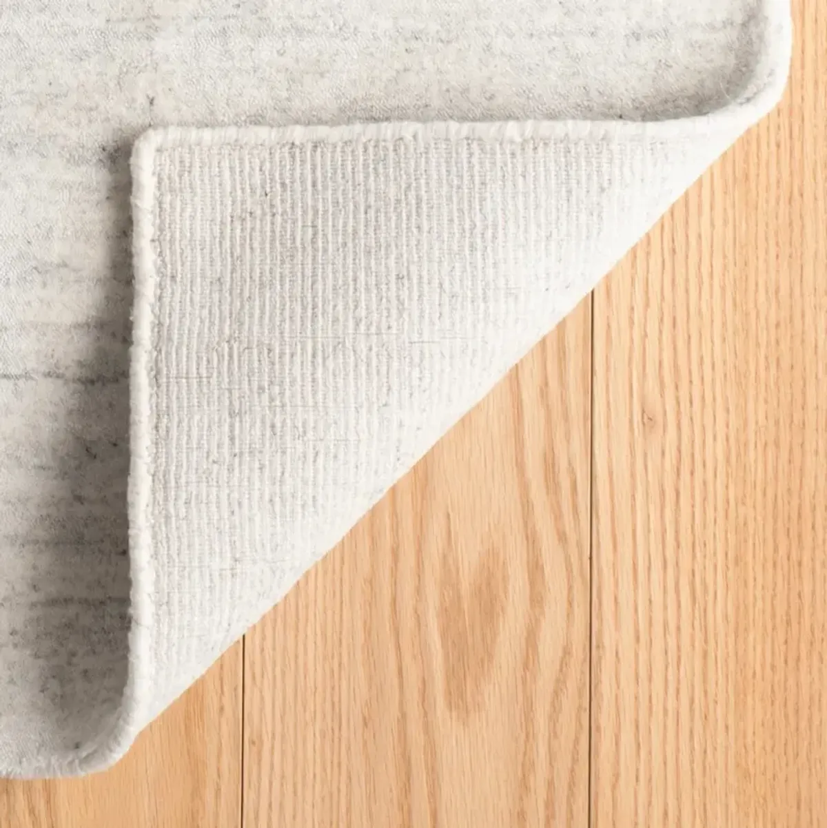 Icelandia Hand Knotted Viscose Rug