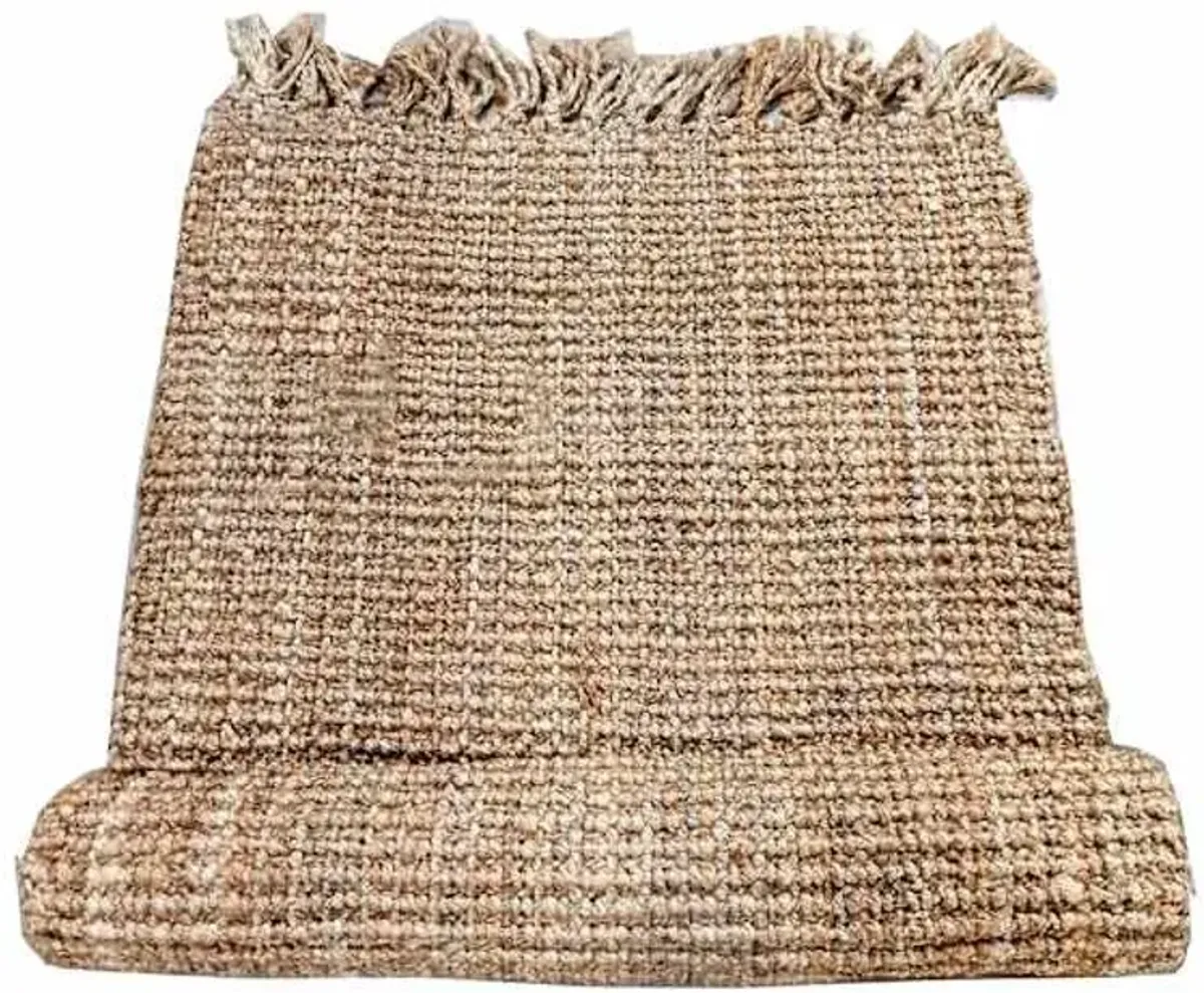 (B485) Honeybloom Jute Boucle Fringe Accent Rug, 3x5