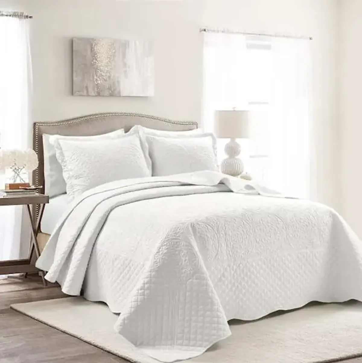 Found & Fable 3-Piece White Medallion Scalloped Bedspread Set, King