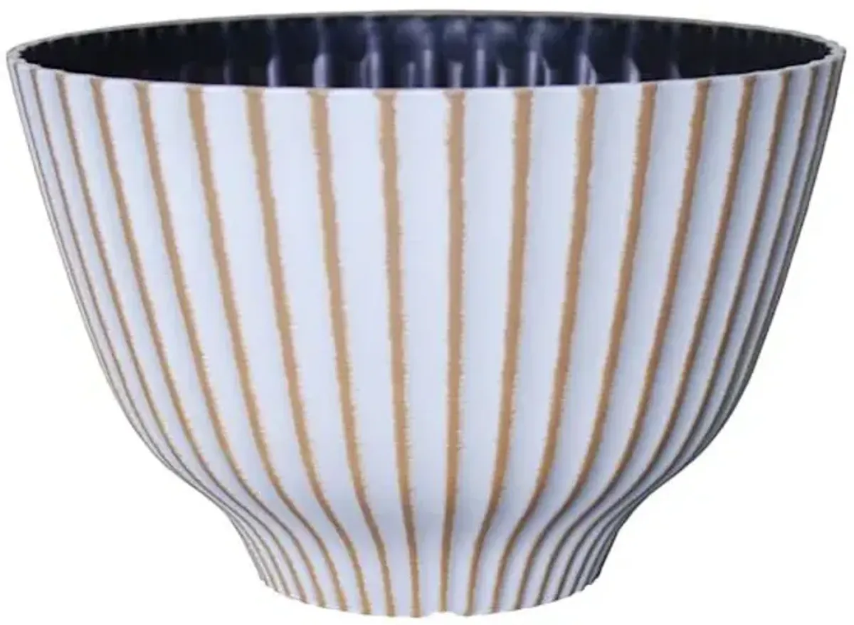 Vertical Serrated White Outdoor Planter, Small