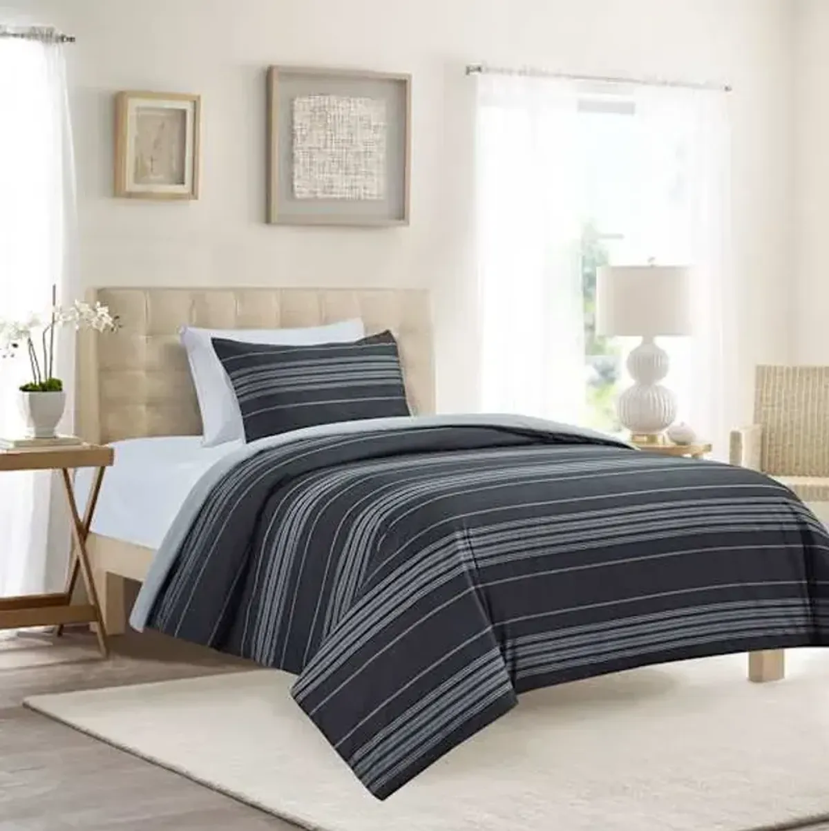 3-Piece Black Collegiate Stripe Printed Duvet Set with Insert, Twin/Twin XL