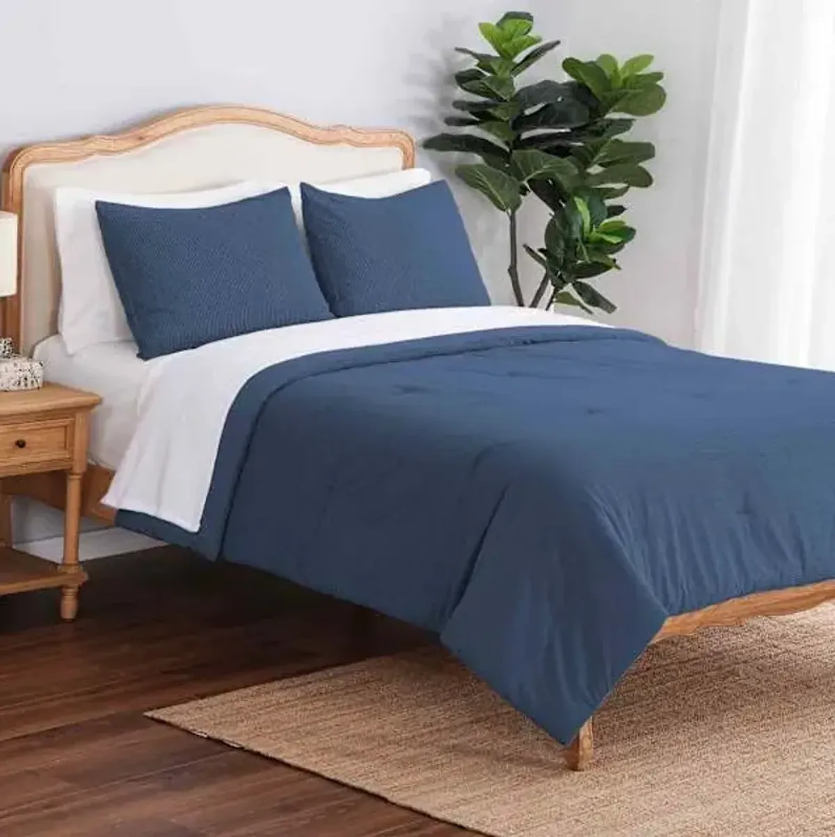 3-Piece Navy Blue Plush Grid Comforter Set, Full/Queen