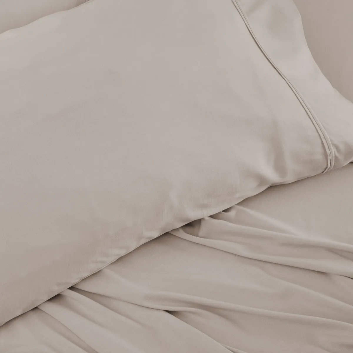 Hyper-Linen Pillowcase Set
