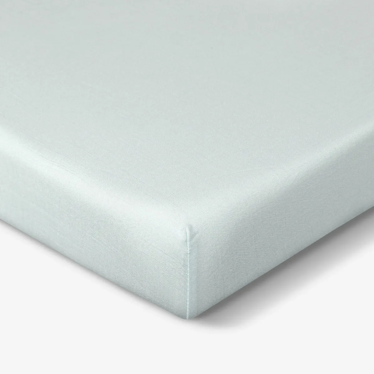 Hyper-Linen Performance® Crib Sheet