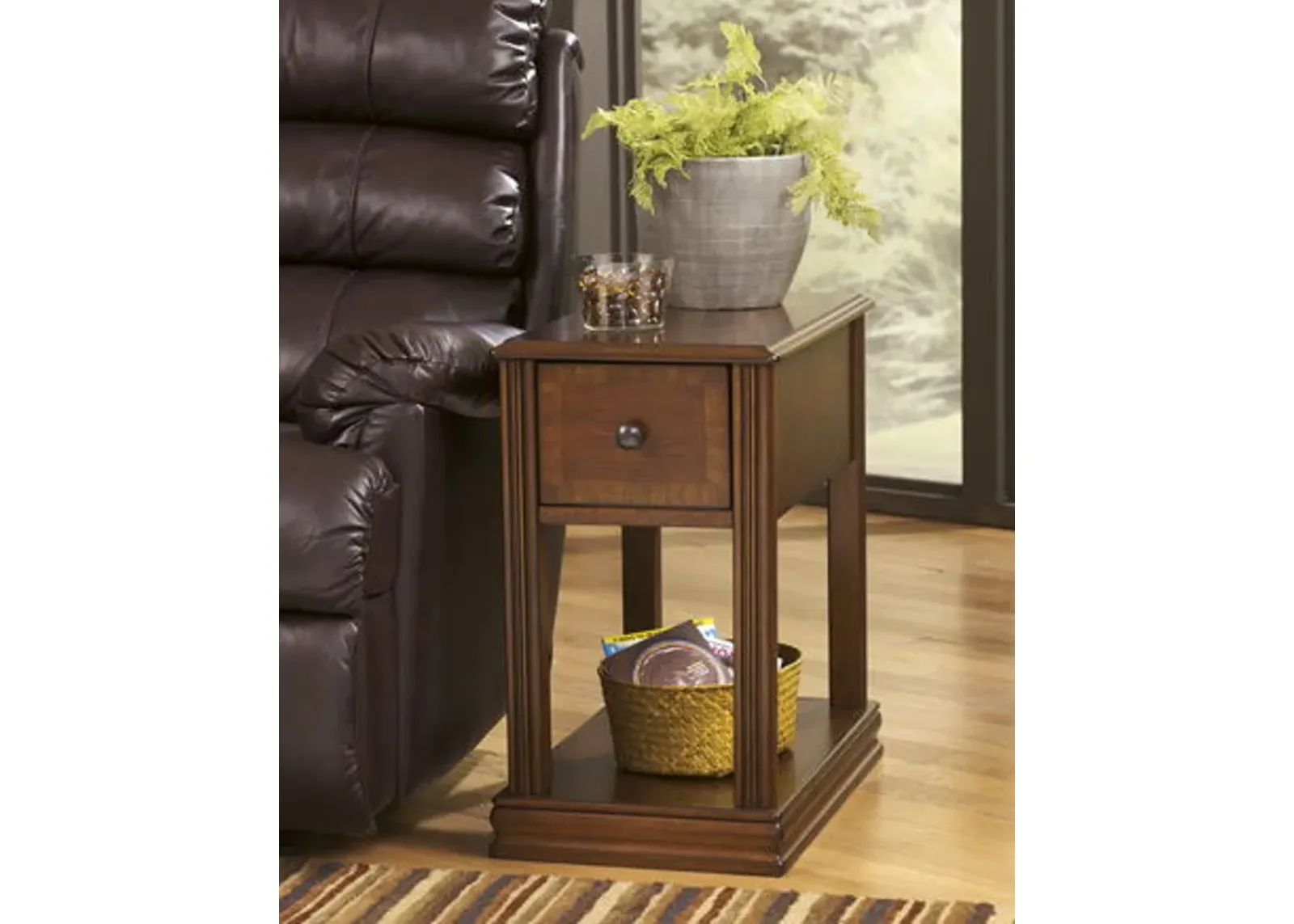 Breegin - Brown - Chair Side End Table - Removable Tray