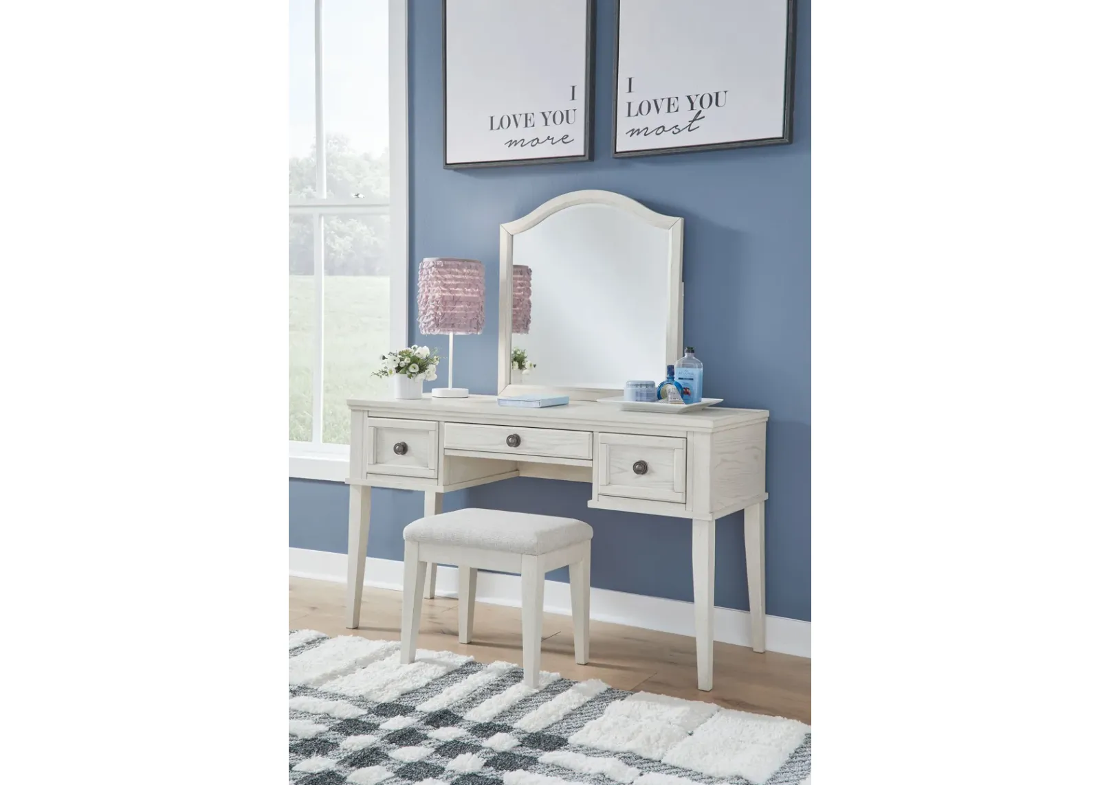 Robbinsdale - Antique White - Mirrored Vanity With Stool