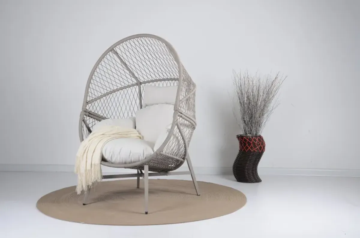 STANDING BASKET CHAIR