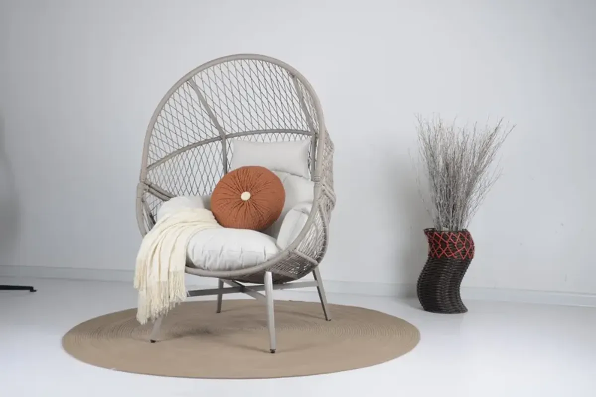 STANDING BASKET CHAIR