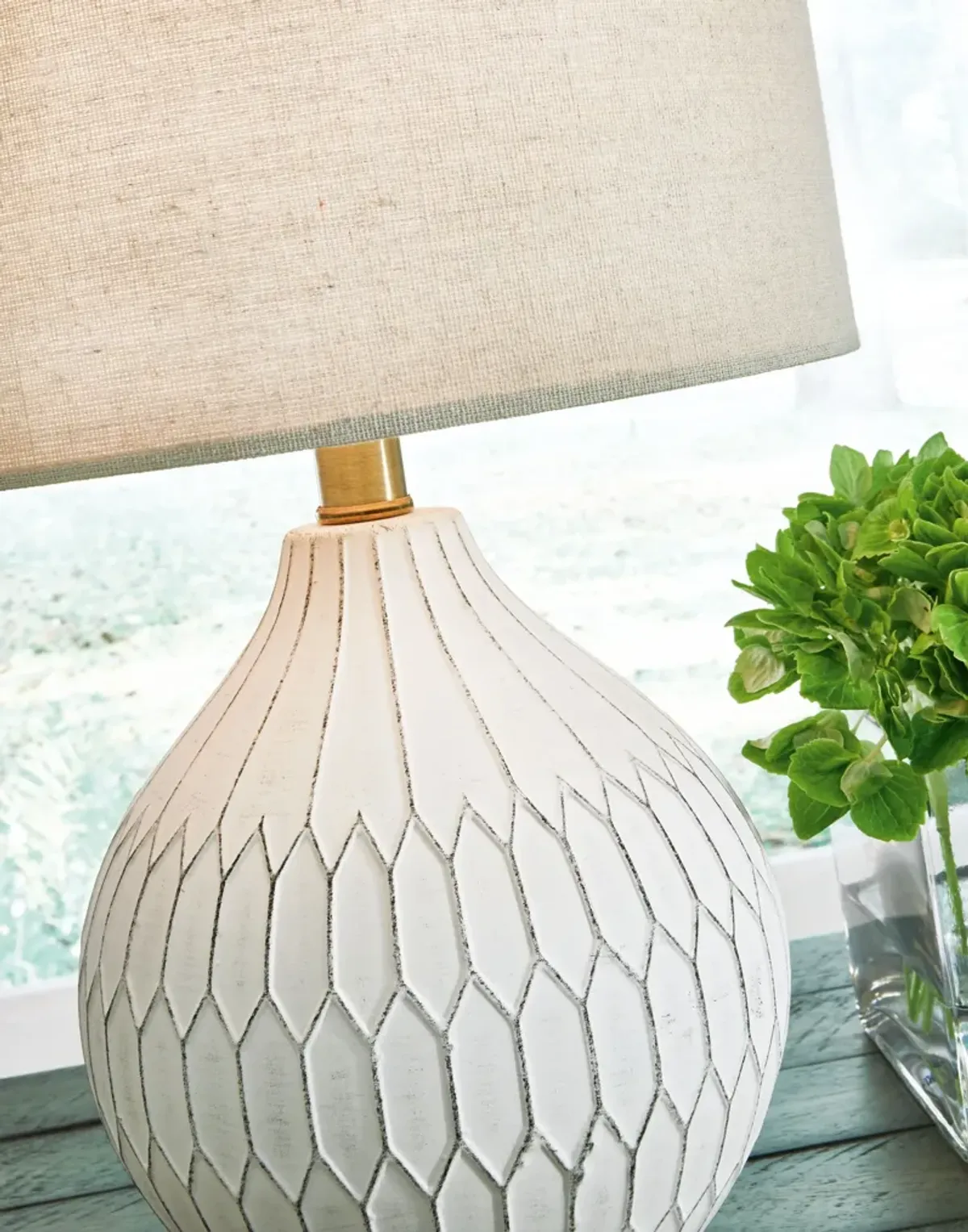 Wardmont - White - Ceramic Table Lamp