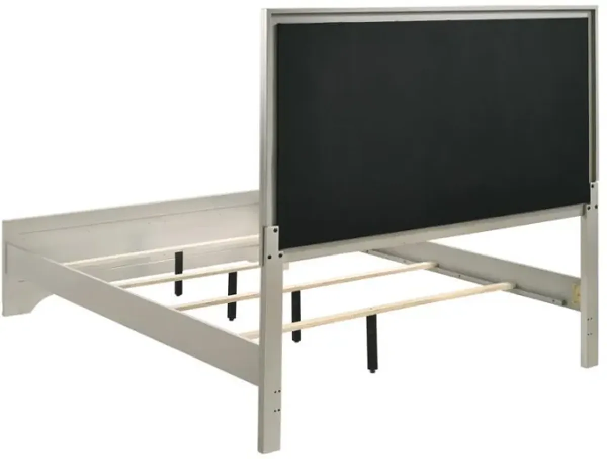 Salford - Panel Bed