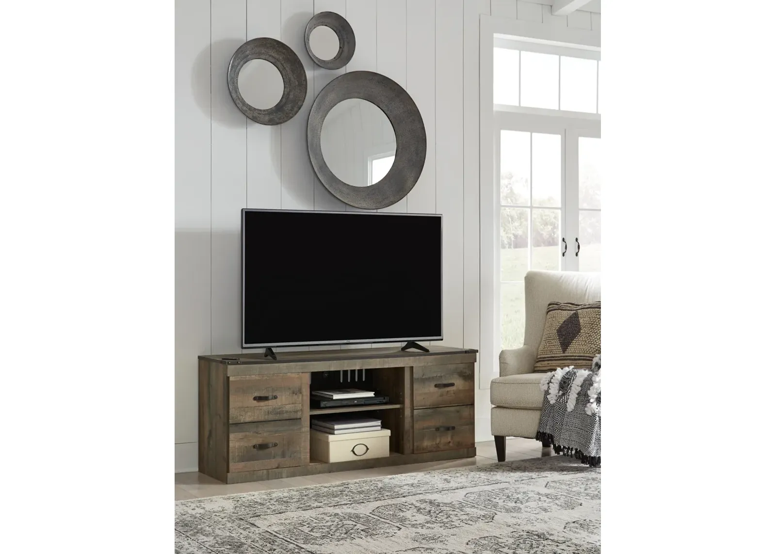 Trinell - TV Stand