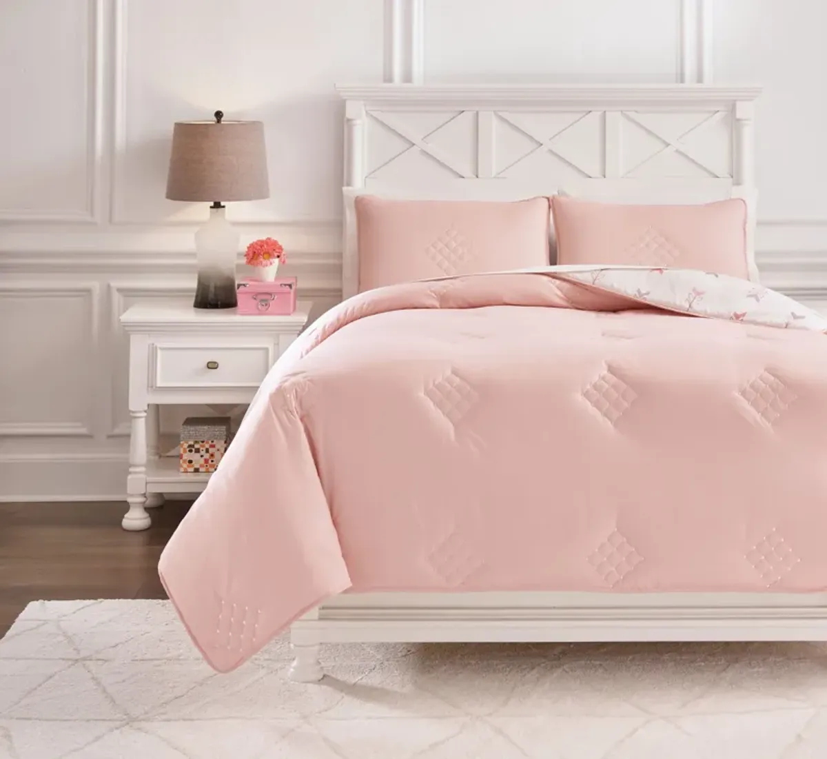 Lexann - Comforter Set