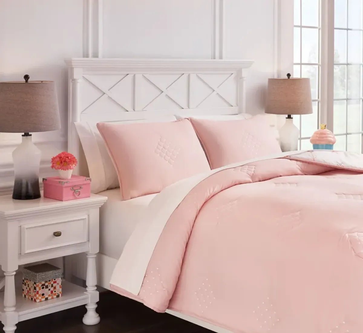 Lexann - Comforter Set