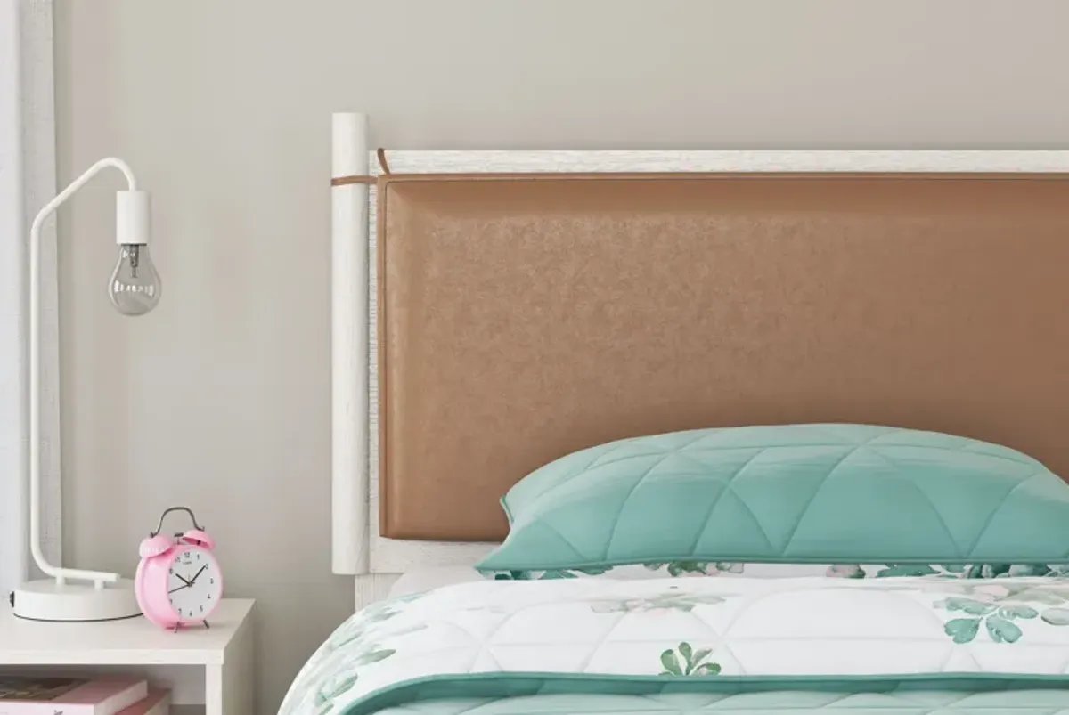 Aprilyn - Panel Headboard