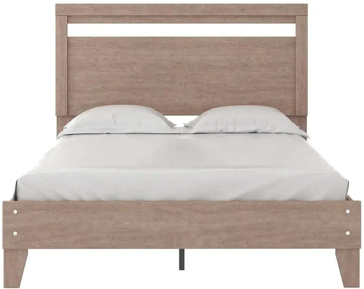 Flannia - Panel Platform Bed