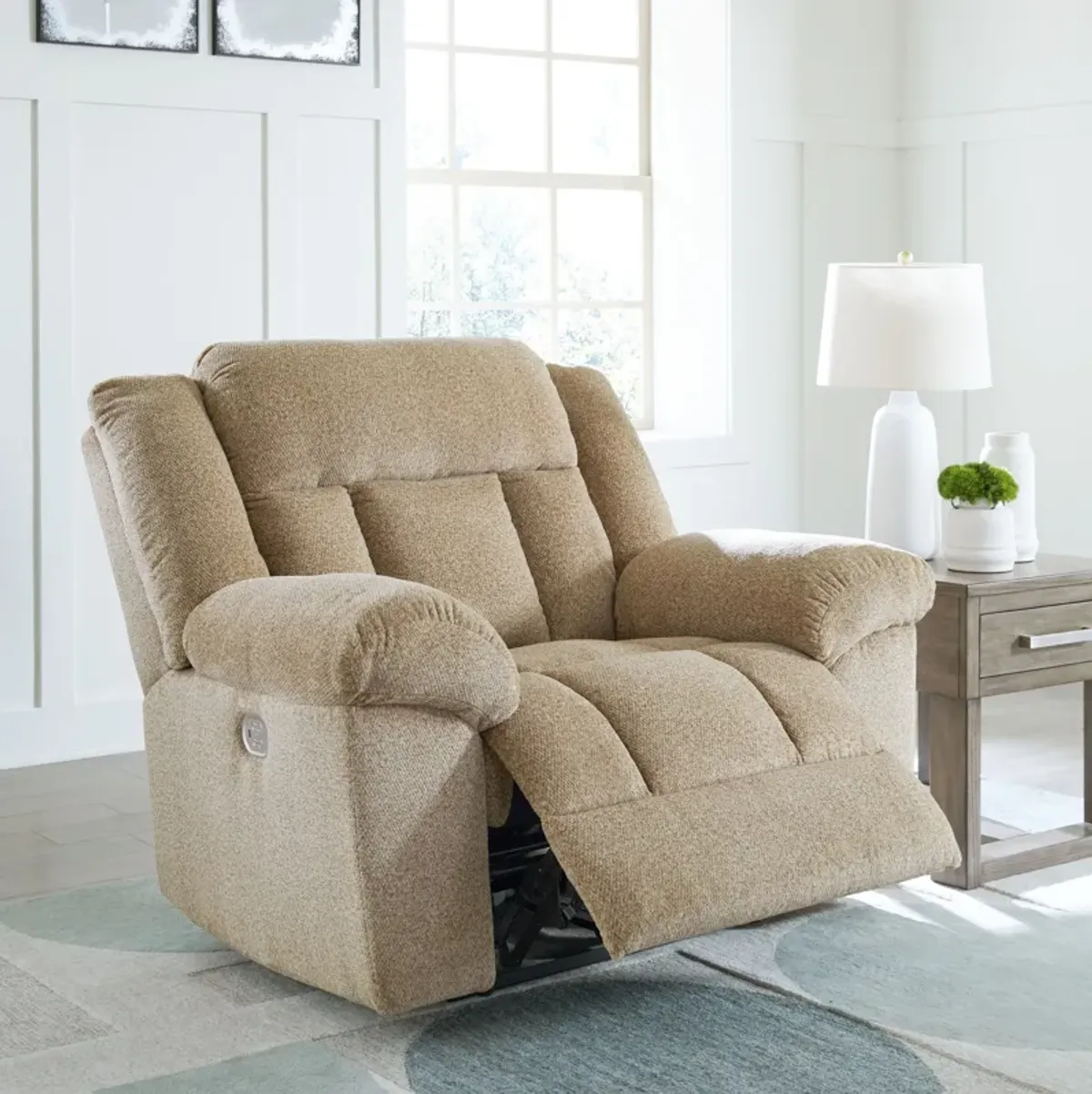 Tip-off - Power Recliner With Adj Headrest