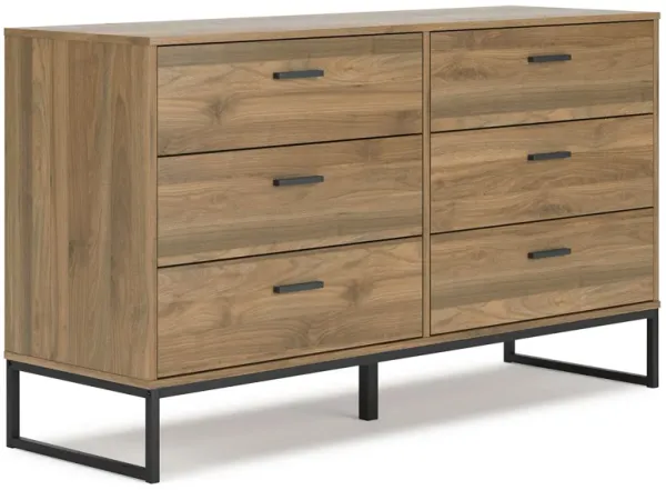 Deanlow - Honey - Six Drawer Dresser