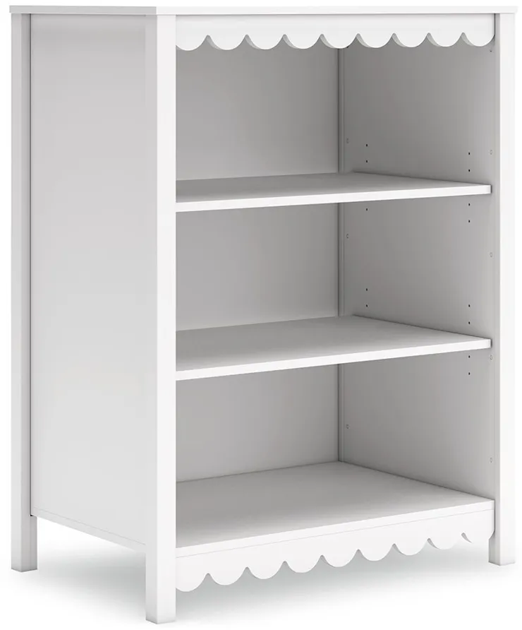 Hallityn - White - Bookcase