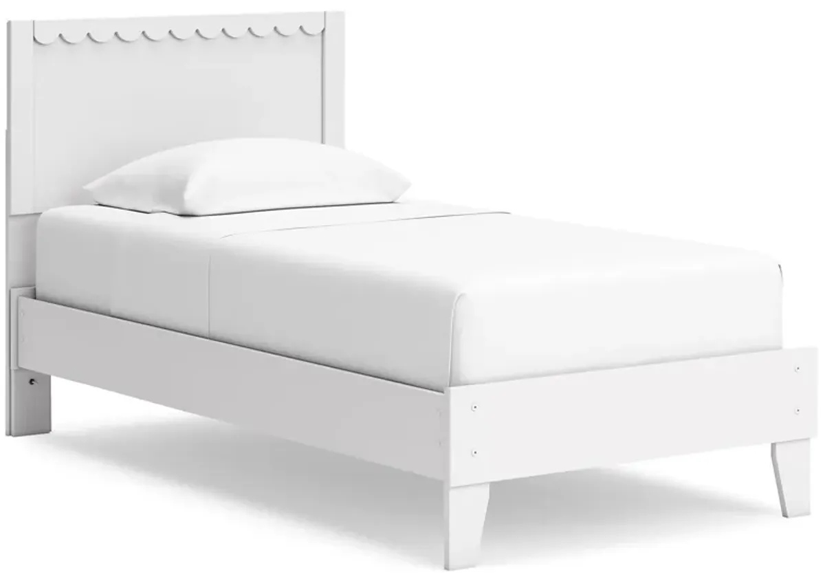 Hallityn - Panel Platform Bed