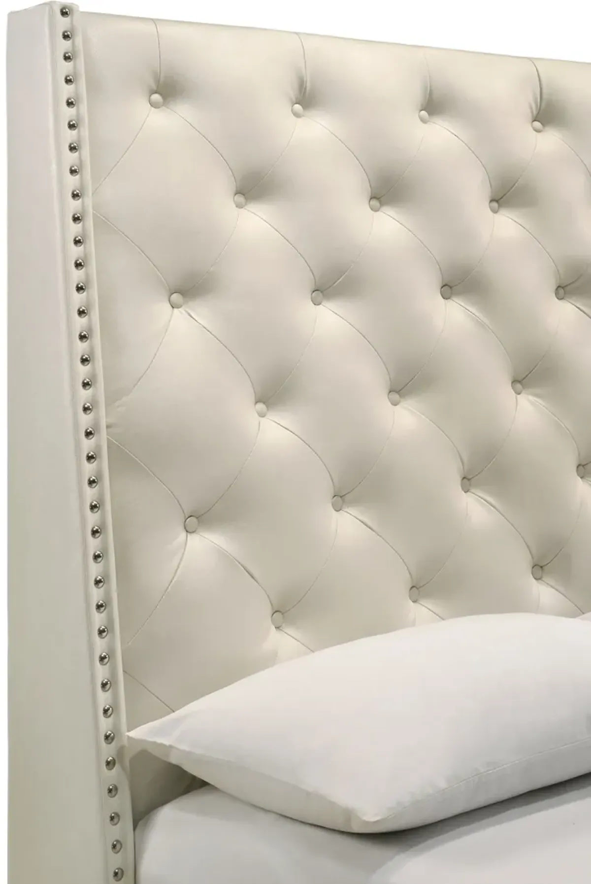 Chantilly - Upholstered Bed