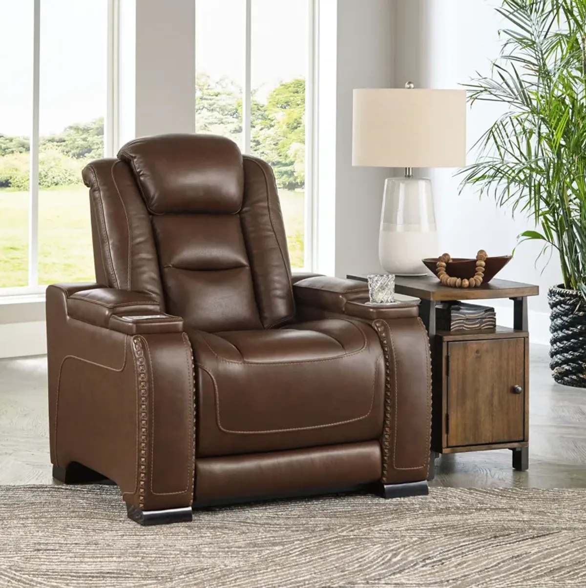 The Man-den - Reclining Living Room Set