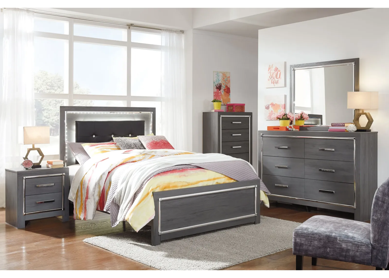 Lodanna - Youth Panel Bedroom Set