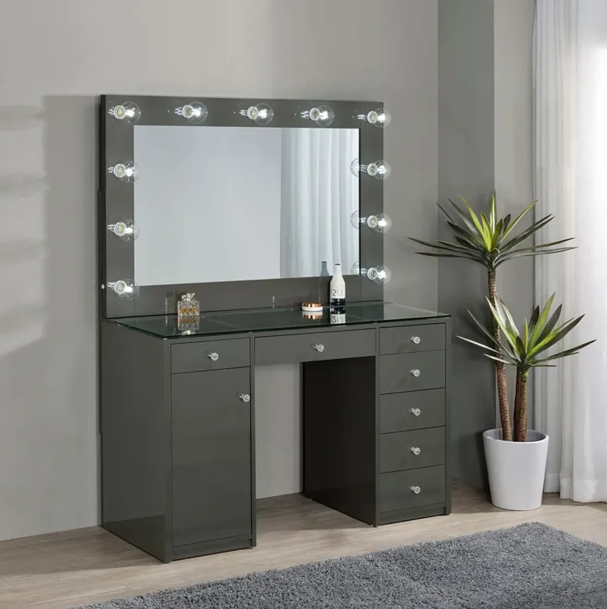 Acena - 7-Drawer Vanity Set With Lighting