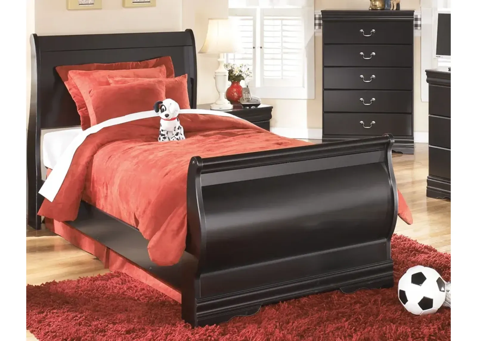 Huey Vineyard - Sleigh Bed