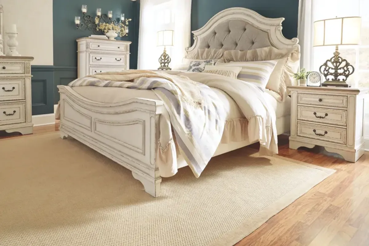 Realyn - Panel Bedroom Set