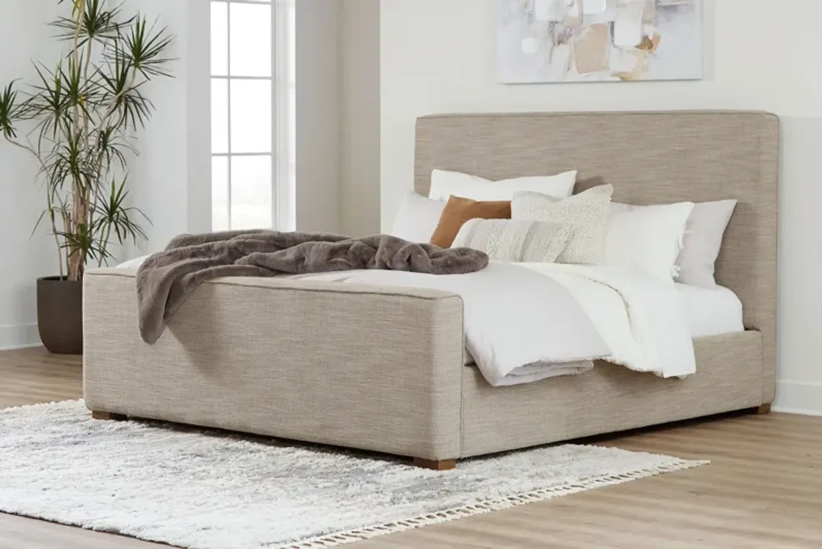 Dakmore - Upholstered Bed