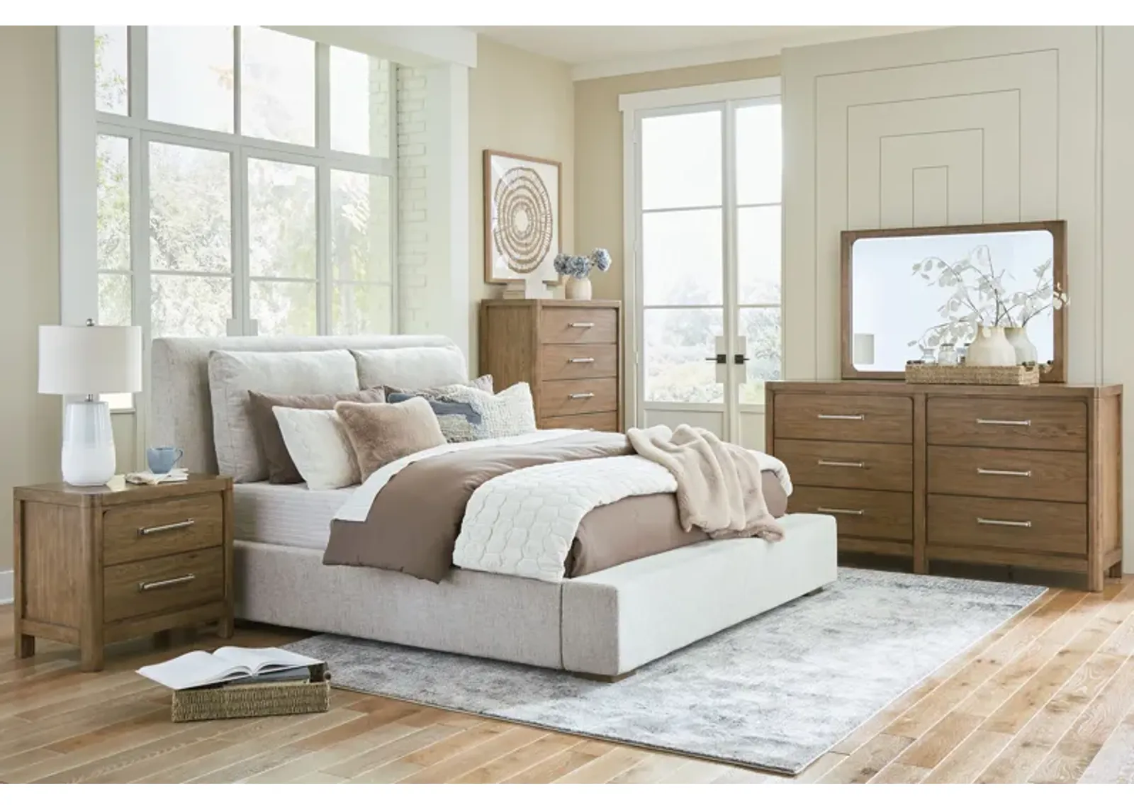 Cabalynn - Upholstered Bedroom Set