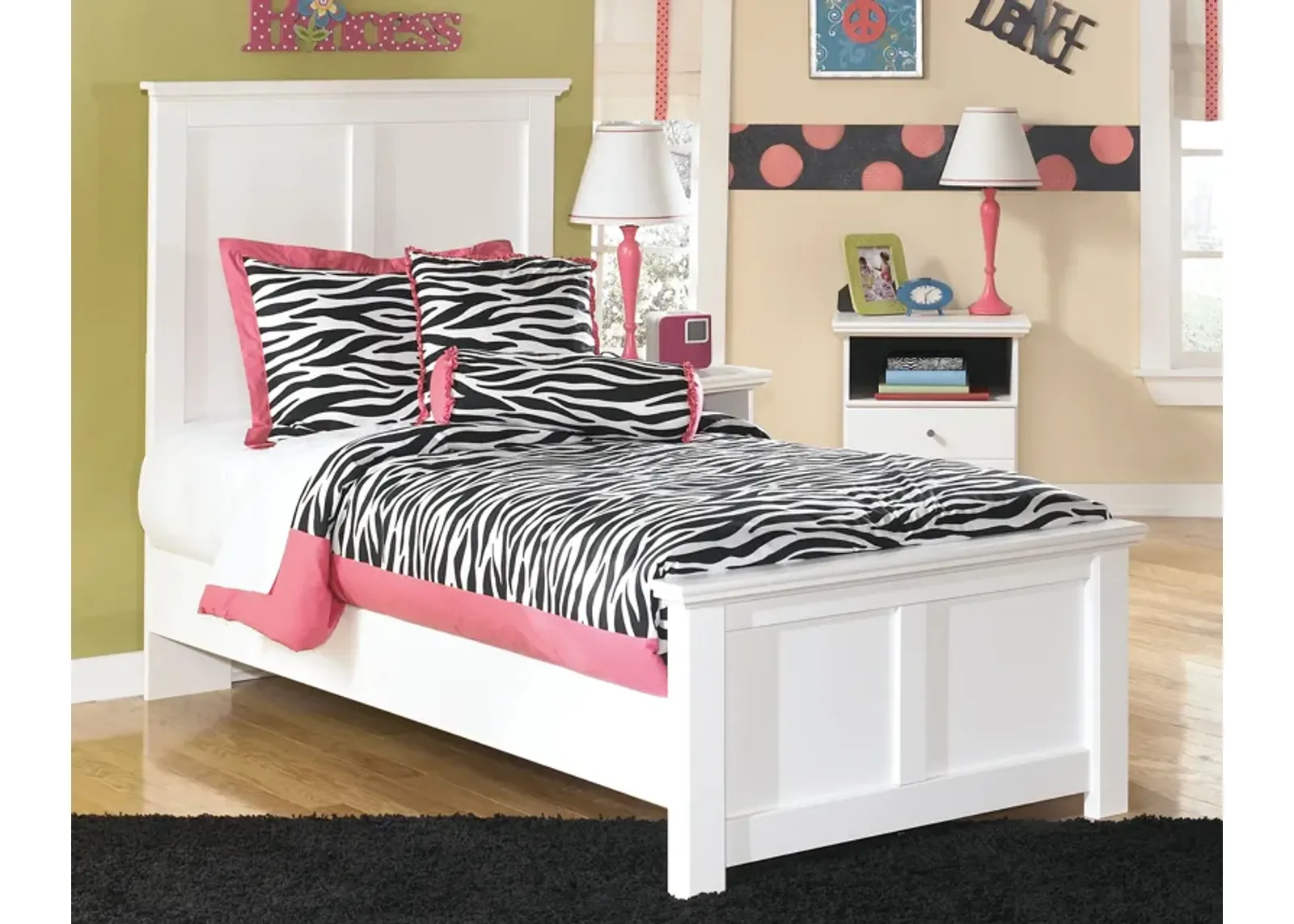 Bostwick - Panel Bed