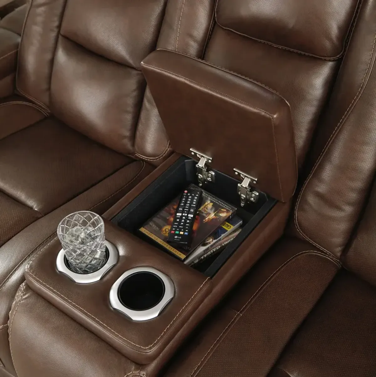 The Man-Den - Power Reclining Loveseat