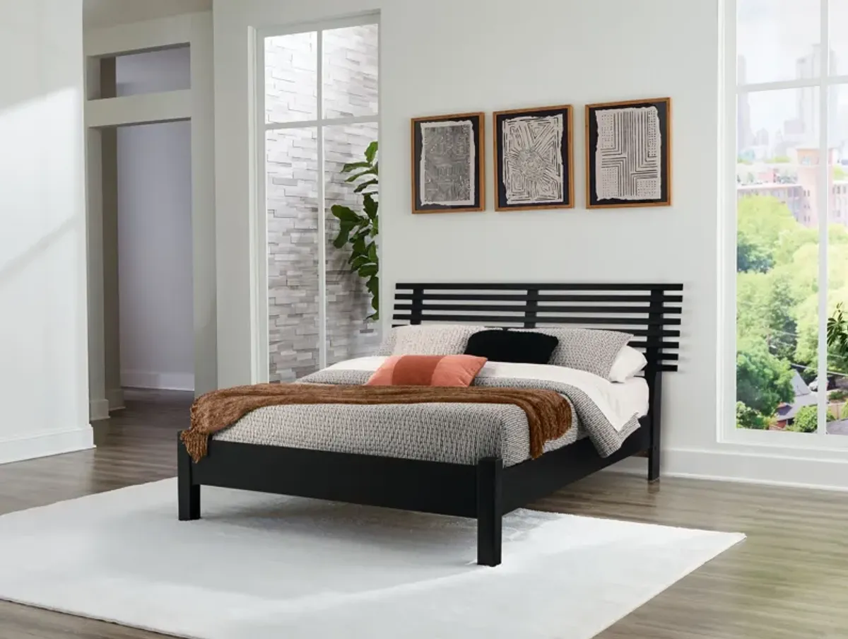 Danziar - Slat Panel Bed With Low Footboard