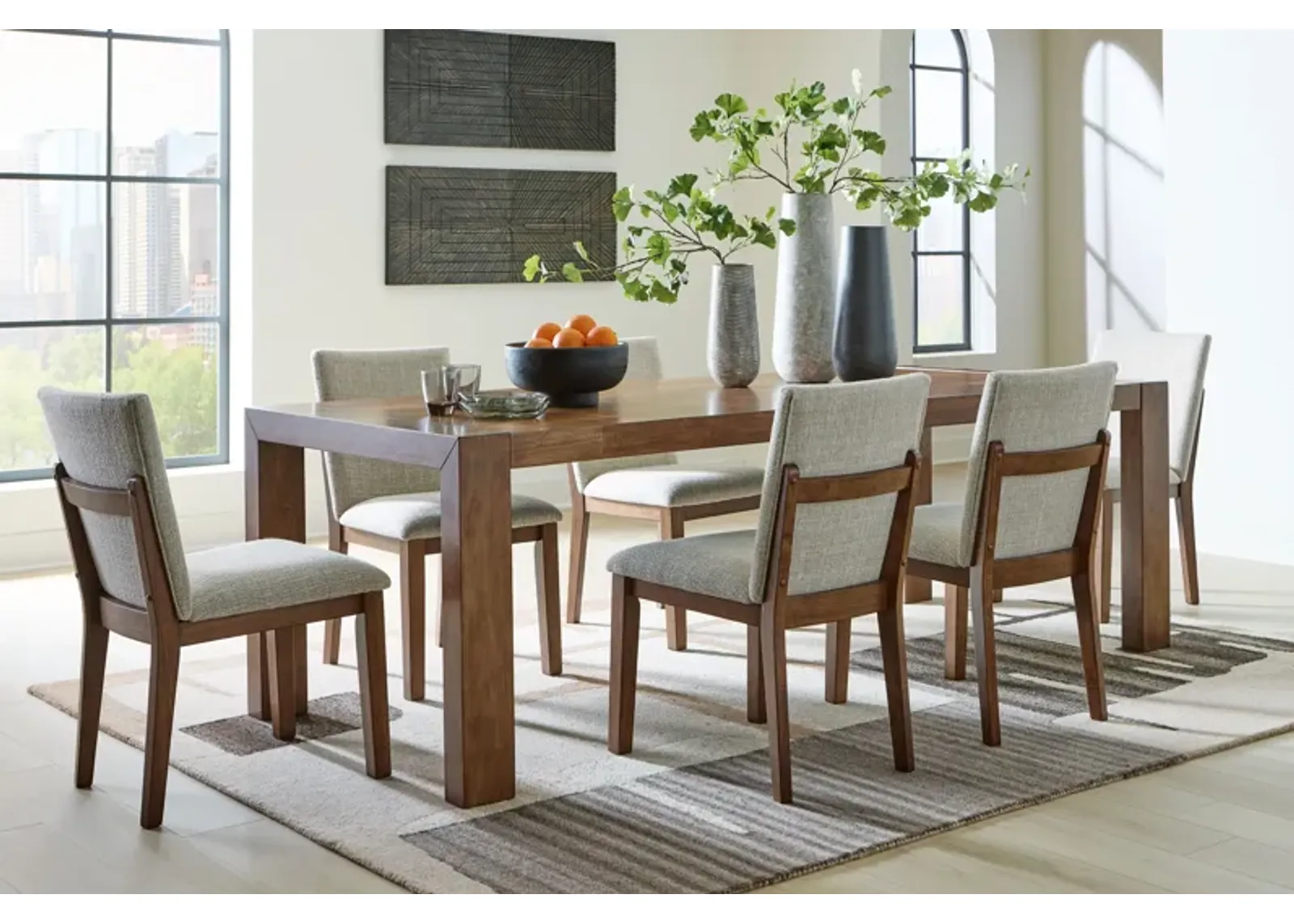 Kraeburn - Dining Room Set