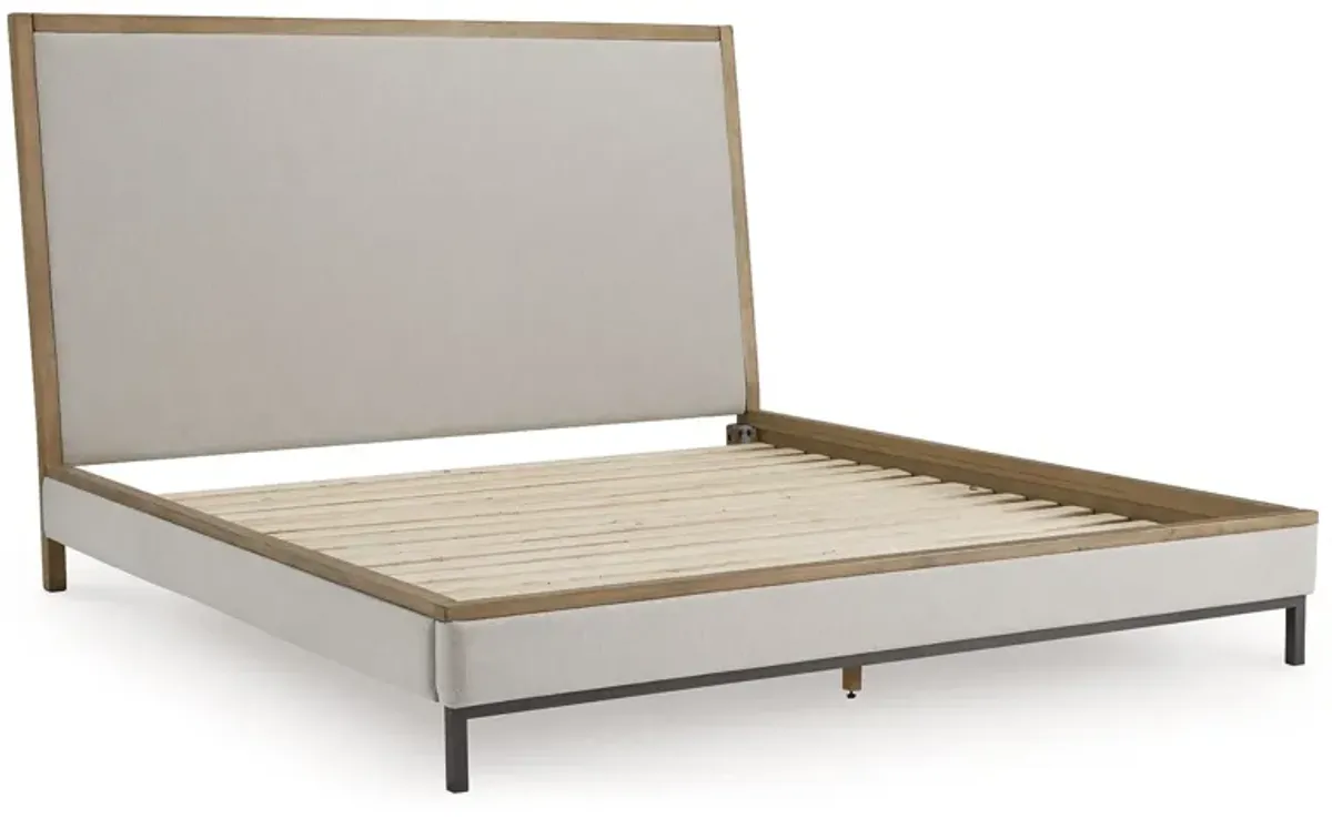 Tomtyn - Upholstered Bed