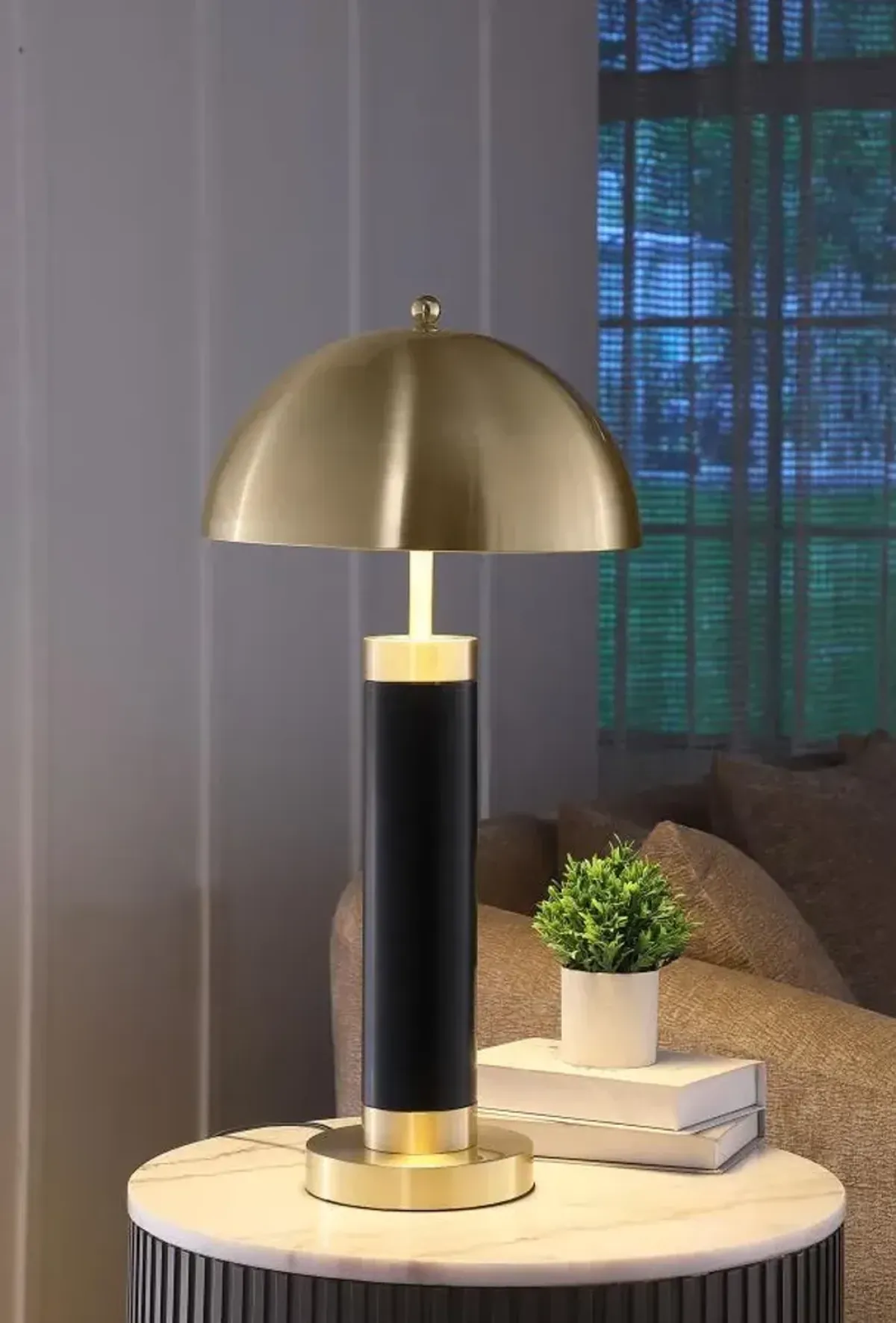 Conroe - Dome Shade Pillar Table Lamp (Set of 2) - Black