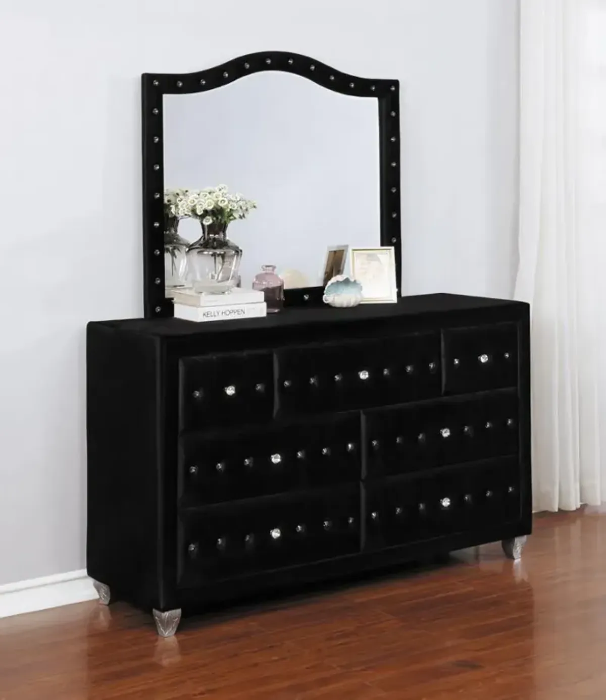 Deanna - 7-Drawer Upholstered Dresser